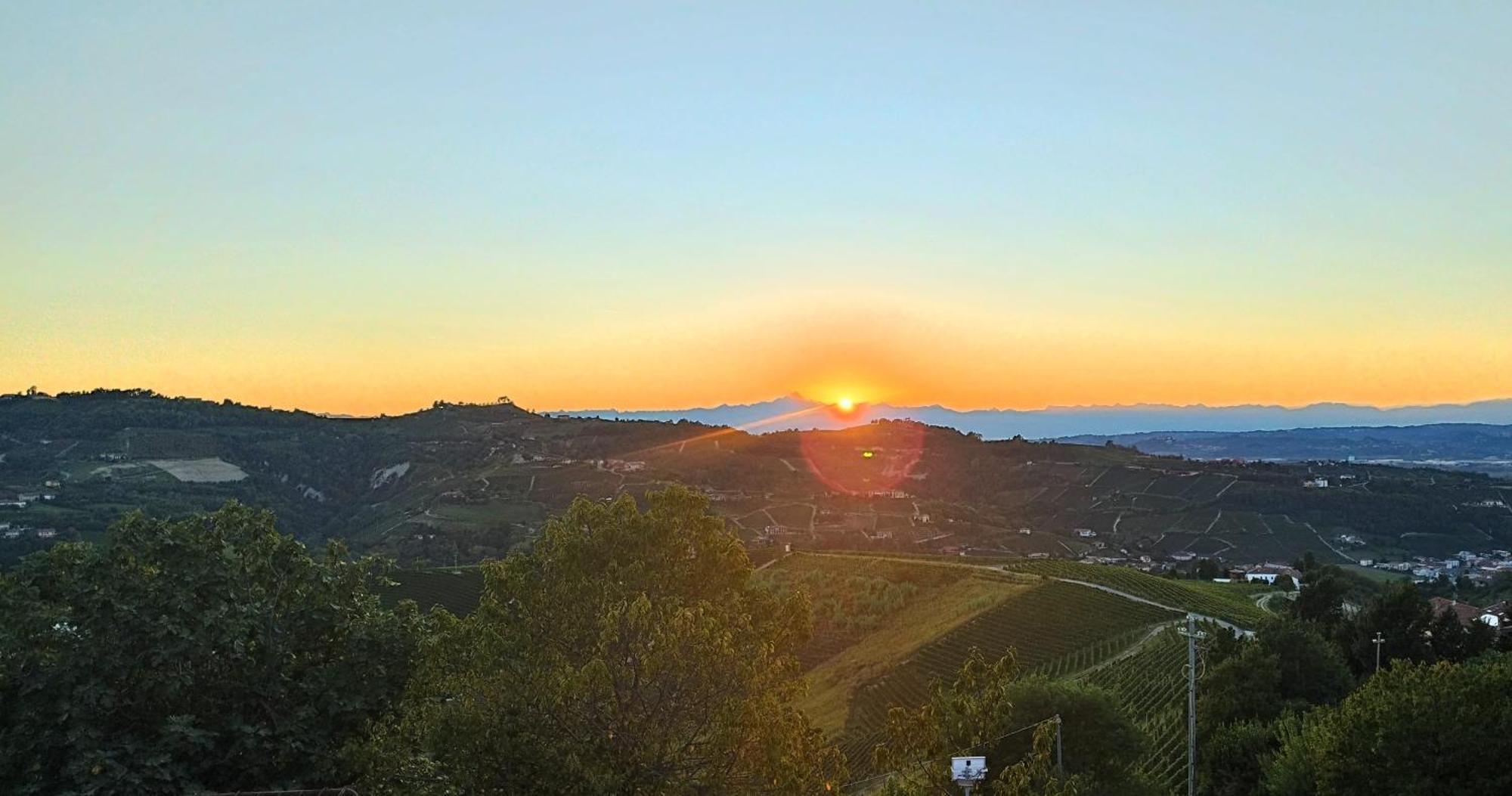 Casa Rubbo - Appartamento In Collina 'Monviso' อัลบา ภายนอก รูปภาพ