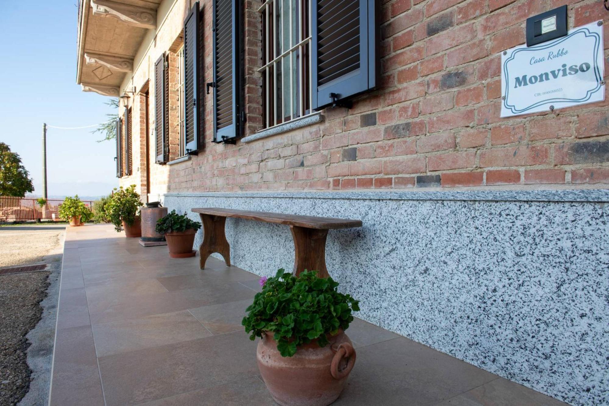 Casa Rubbo - Appartamento In Collina 'Monviso' อัลบา ภายนอก รูปภาพ