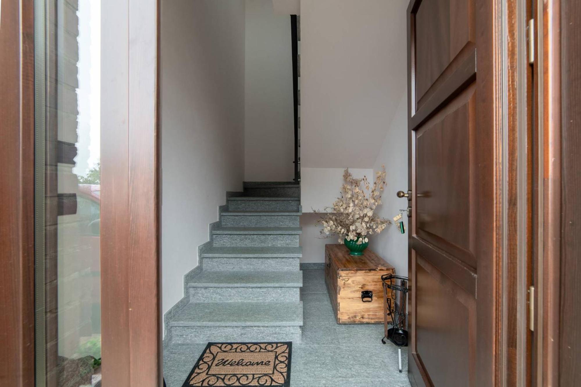 Casa Rubbo - Appartamento In Collina 'Monviso' อัลบา ภายนอก รูปภาพ